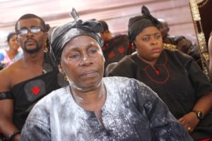 Nana Ekua Aponsemah l